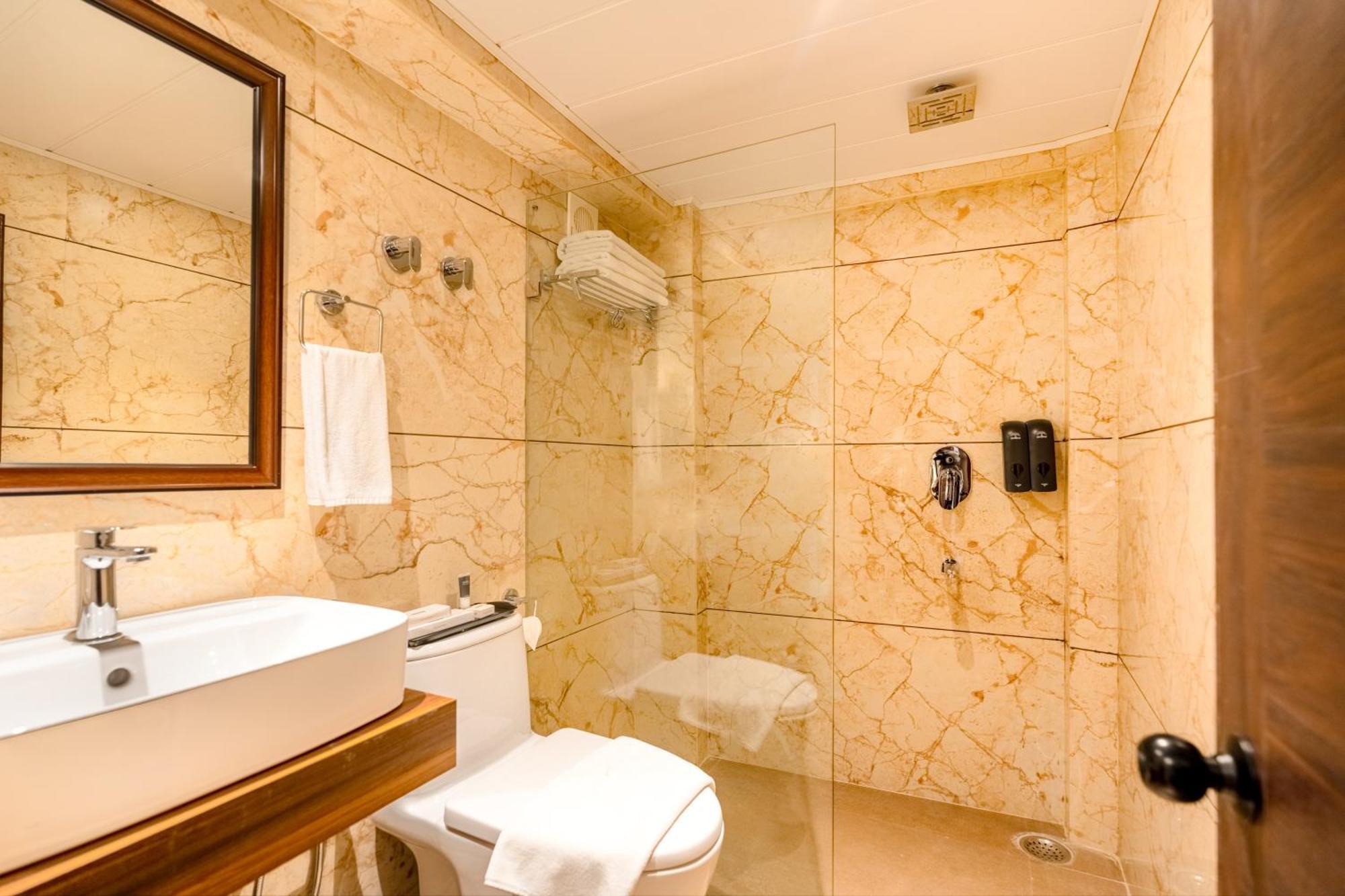 Summit Mall Stone Hotel Darjeeling  Esterno foto